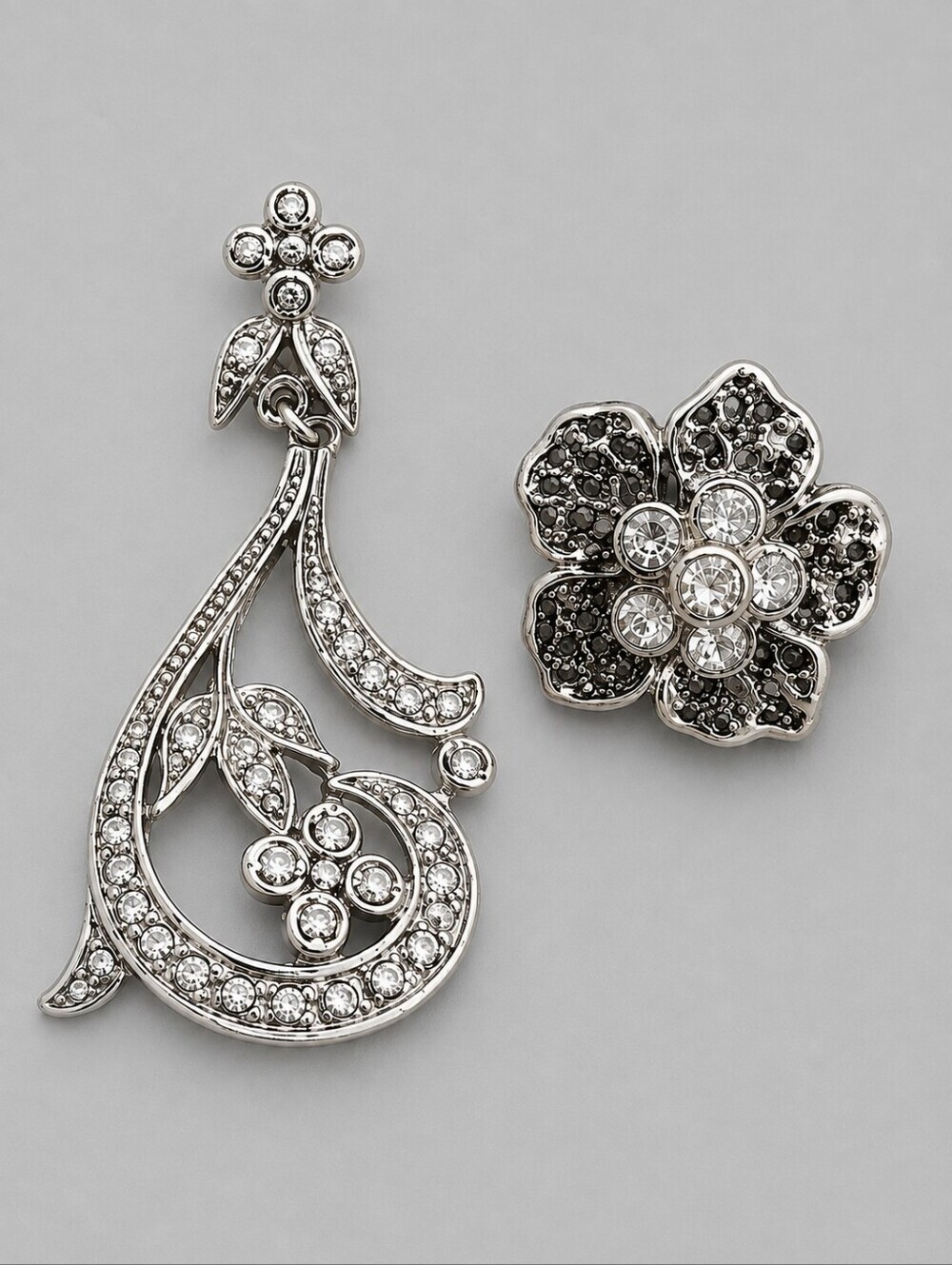 Vtg Mismatched Paisley Floral Marcasite Victorian Castlecore Earrings